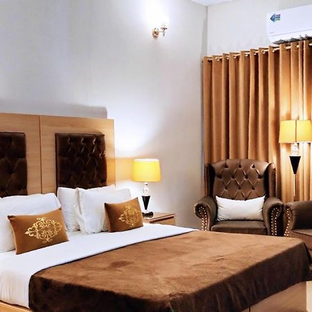 Grand Peace House I Bed & Breakfast อิสลามาบัด ภายนอก รูปภาพ
