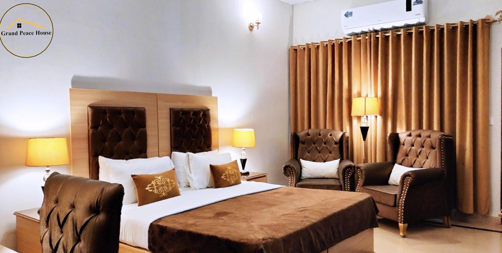 Grand Peace House I Bed & Breakfast อิสลามาบัด ภายนอก รูปภาพ